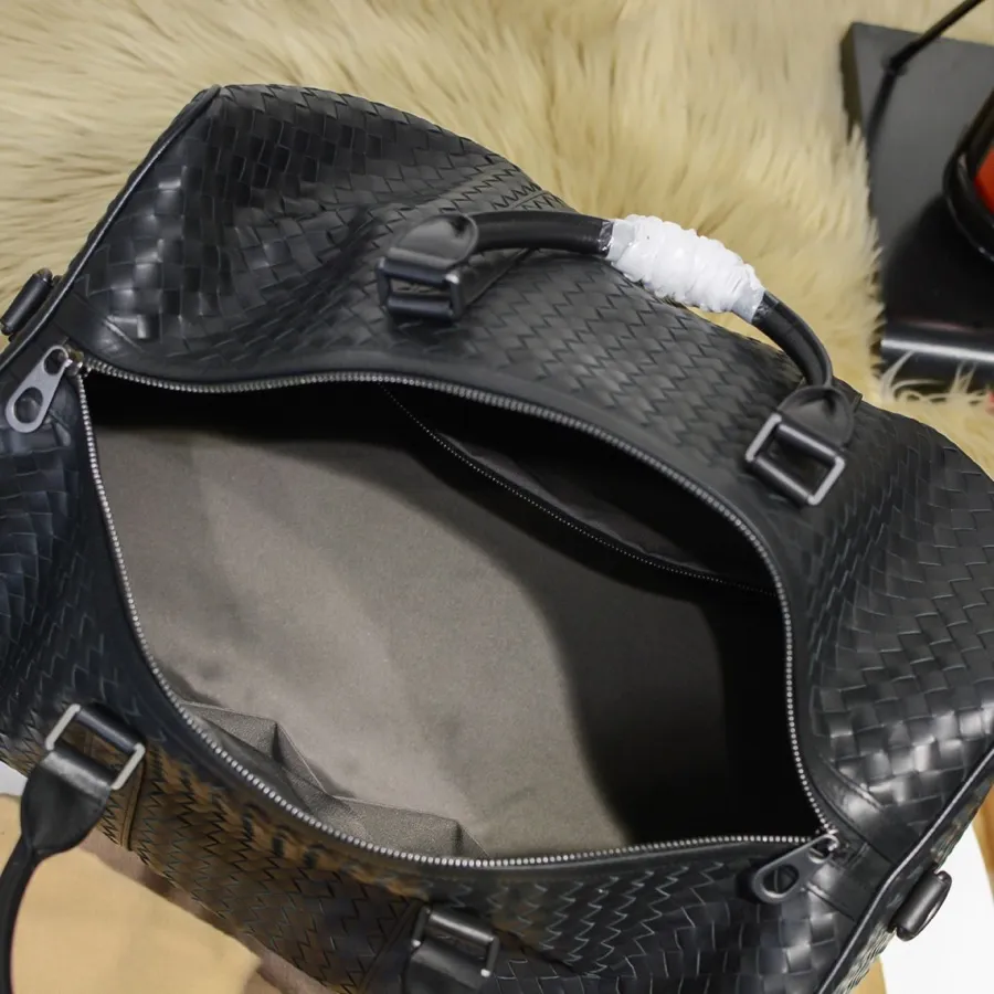 🎉🎉🎉BOTTEA VENETA Style No.: 24550# Material: Imported fetal cowhide hand-woven Specifications: Picture size BVBVBV